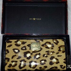 NWT Lauren Ralph Lauren Gillespie Leopard Zip Around Wallet NIB Only for Macy's